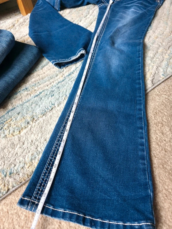 Ariya Low Rise Bootcut Vintage Y2K Jeans UK Size 6/8