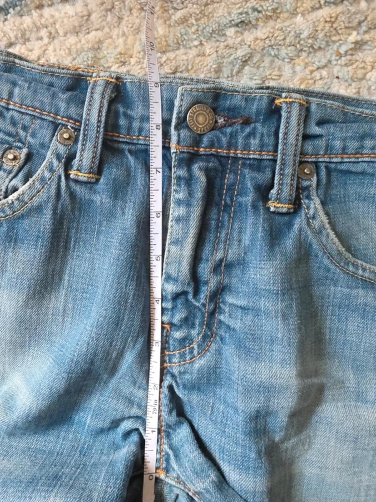 Levi's Mid Rise Denim Shorts UK Size 8