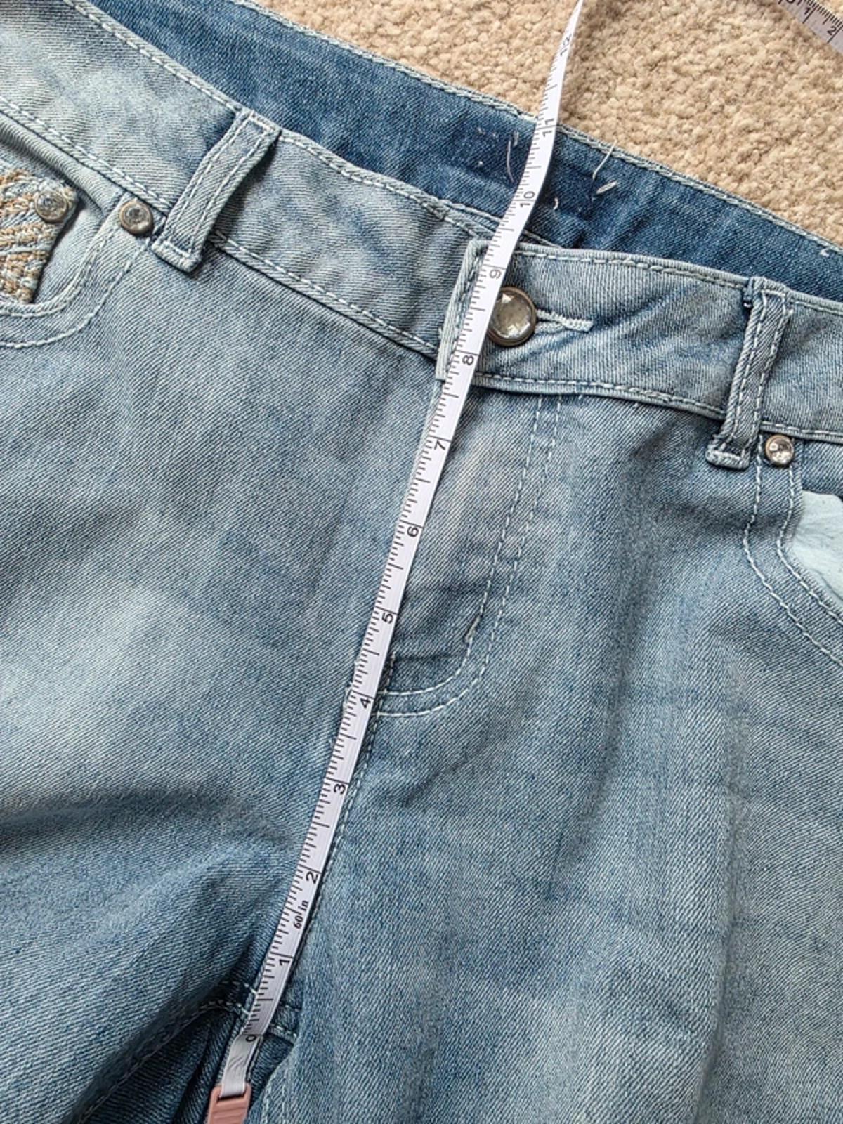 Vintage Y2K Mid Rise Bootcut Jeans UK Size 18