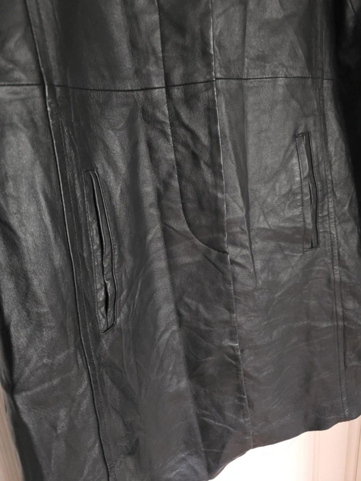 Vintage Y2K Fairweather Genuine Leather Long Coat Women’s Size M (Oversized Fit)