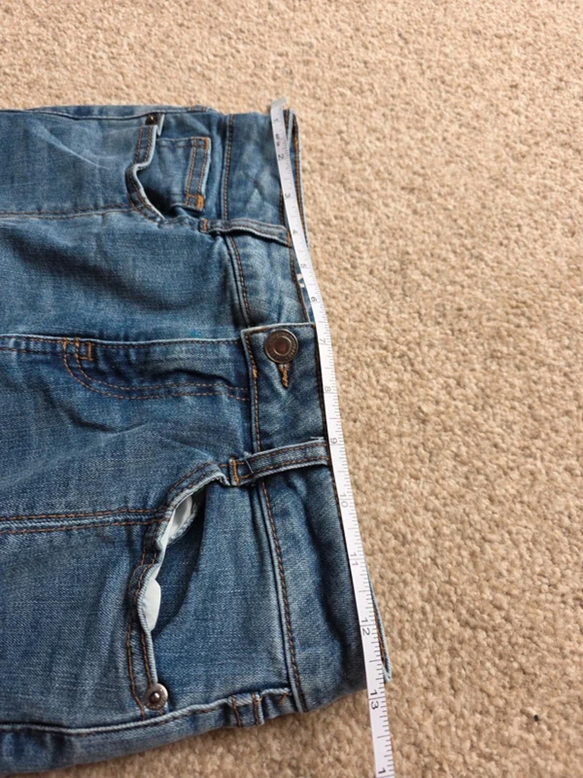 Vintage Y2K Mid Rise No Boundaries Cargo Flare Jeans UK Size 6 .