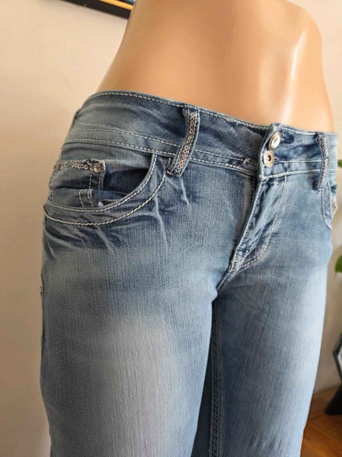 Bongo Low Rise Flared Jeans UK Size 14