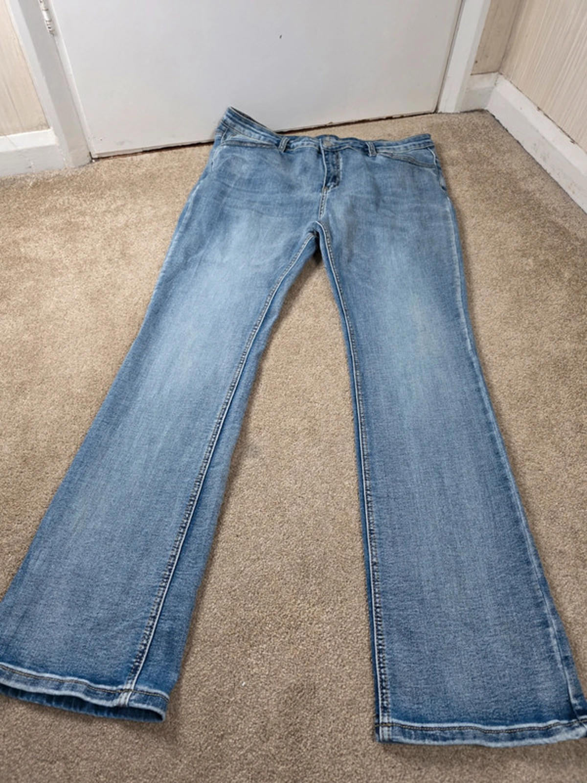 Vintage Y2K Mid Rise Bootcut Jeans UK Size 16