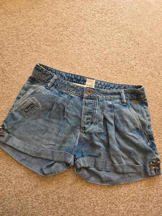 Vintage Y2K Guess Mid Rise Denim Shorts UK Size 10
