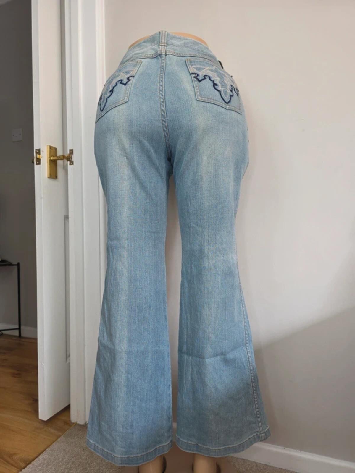 Context Petite Mid Rise Flared Jeans UK Size 16 Petite