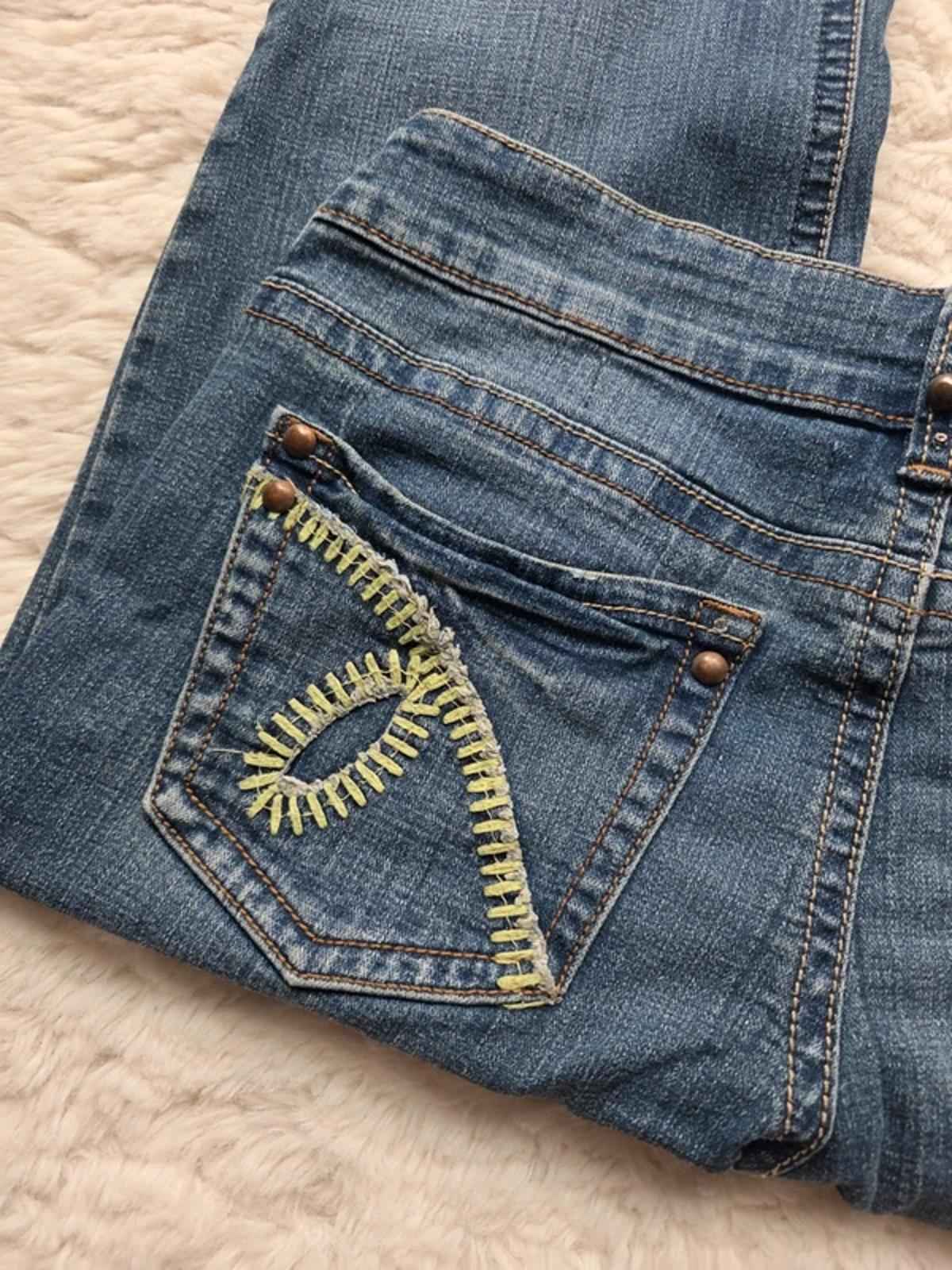 Vintage Y2K Cowgirl Tuff Co Gypsy Mid Rise Bootcut Jeans Western Stitch Detail UK 12