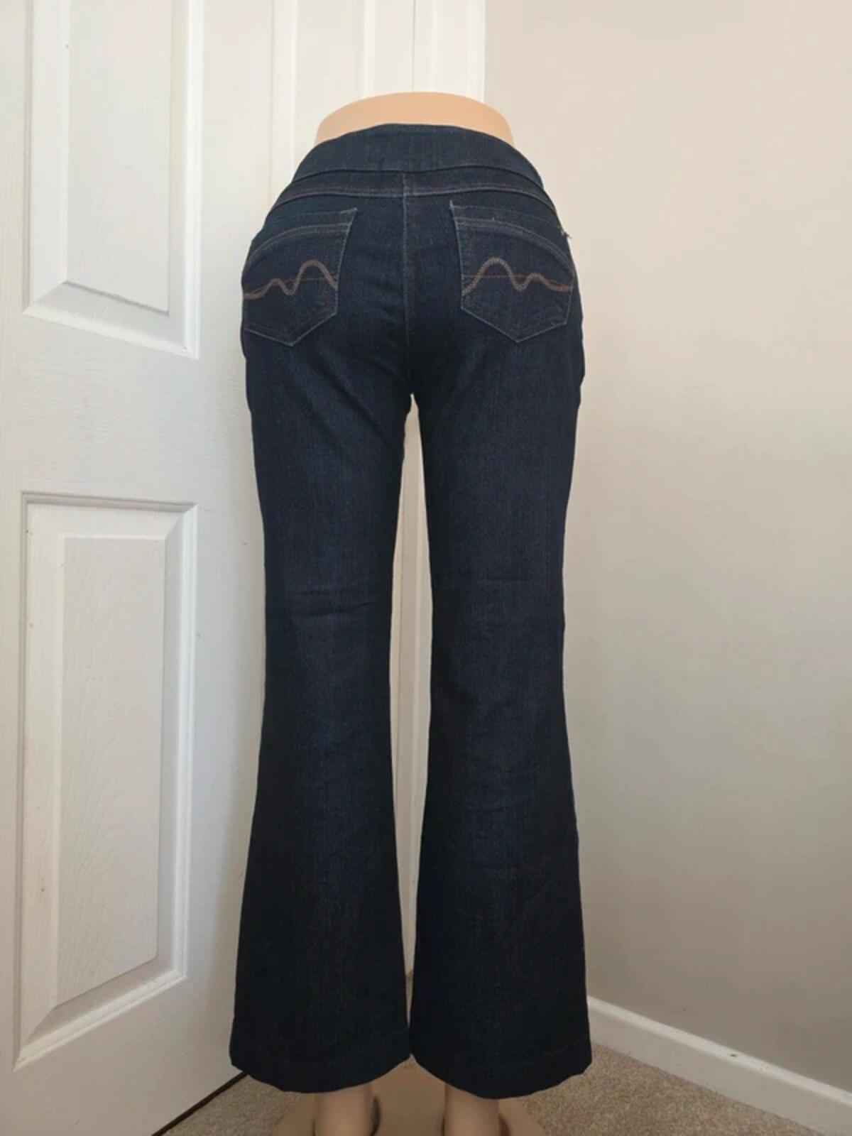 Contrast Mid Rise Relaxed Bootcut Jeans UK Size 8 Petite