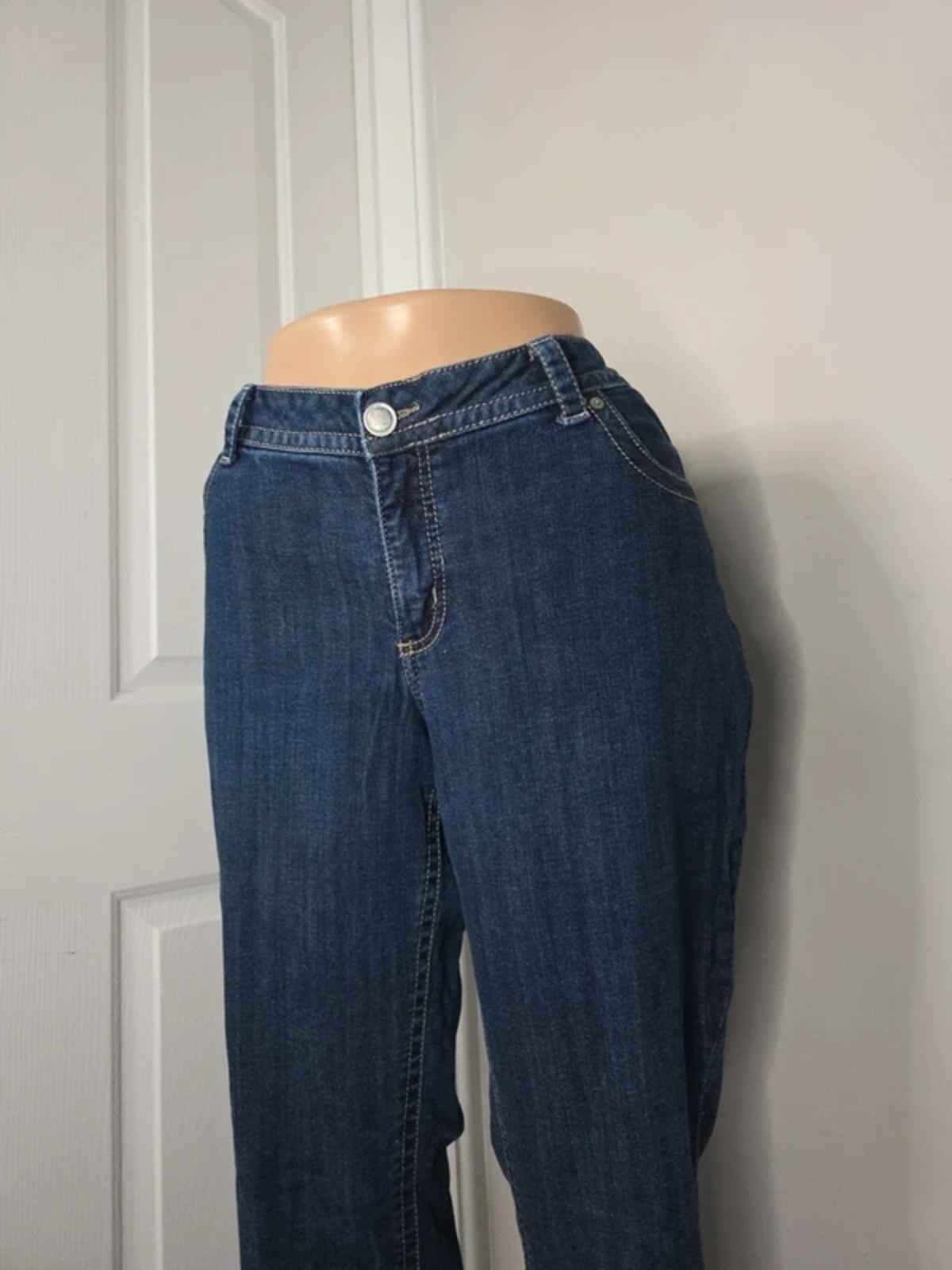 Lee Mid Rise Bootcut Vintage Y2K Jeans UK Size 16/18 Petite