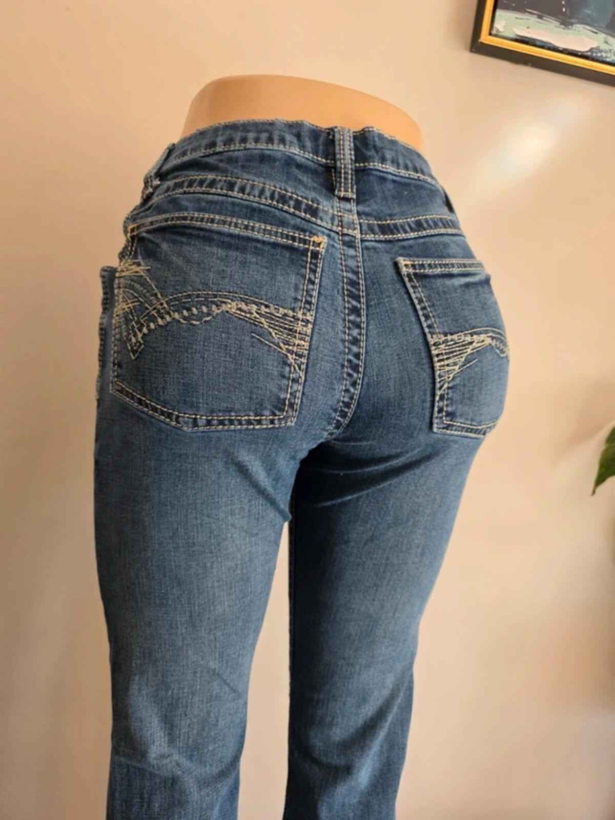 Wrangler low rise bootcut jeans UK Size 8 petite