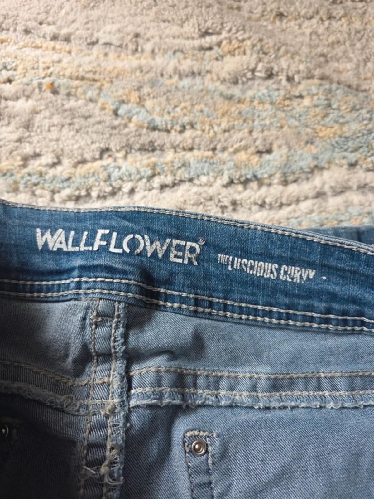 Wallflower Vintage Y2K High Rise Petite Bootcut Jeans UK Size 16 Petite