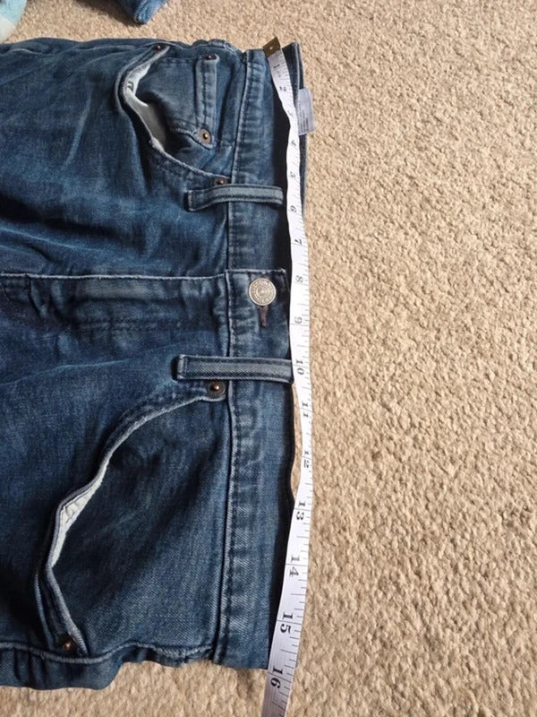 Vintage Y2K Levi’s Mid Rise Slim Straight Jeans UK Size 12