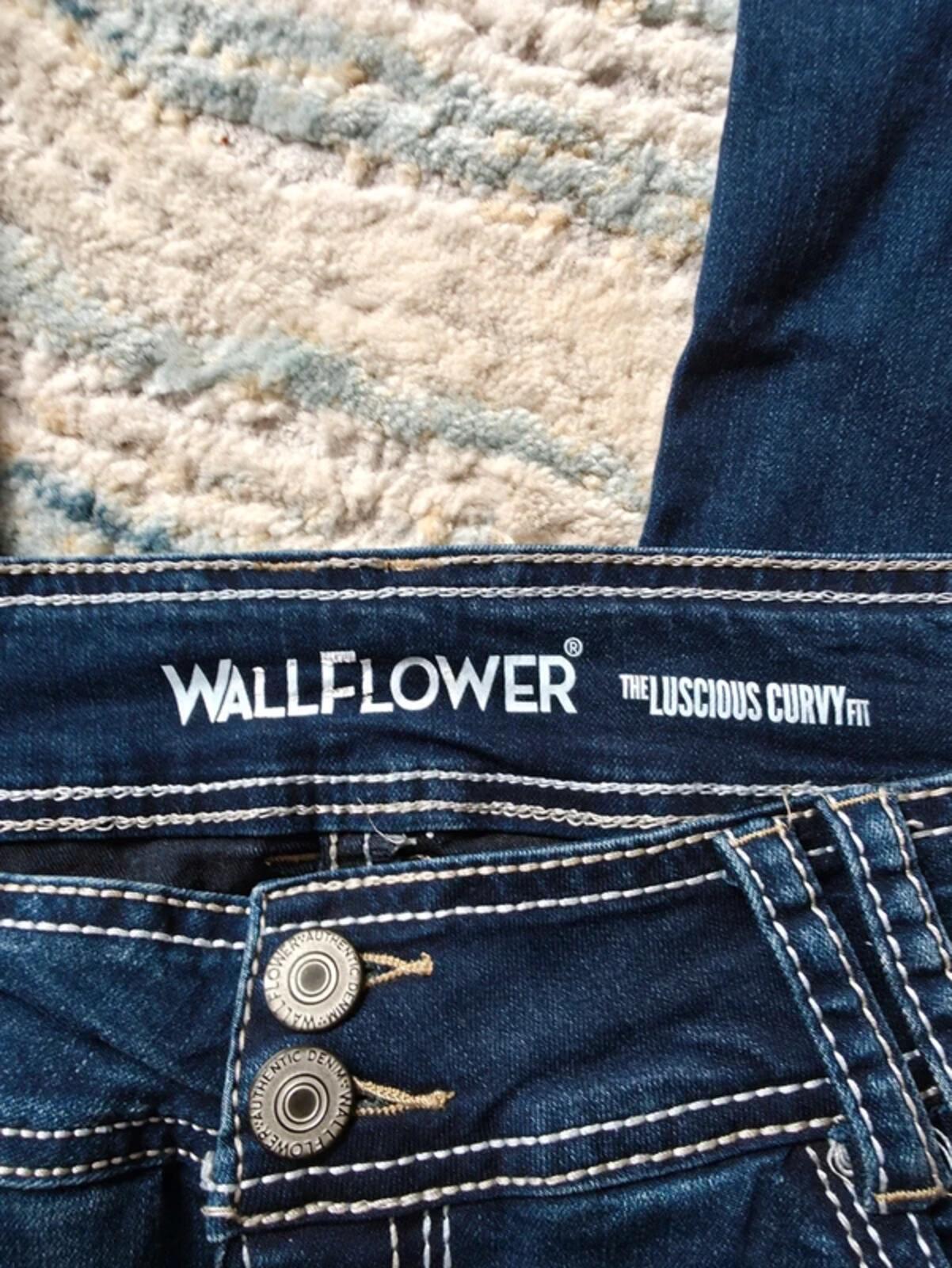 Wallflower Vintage Y2K High Rise Relaxed Bootcut Jeans UK Size 18 Petite