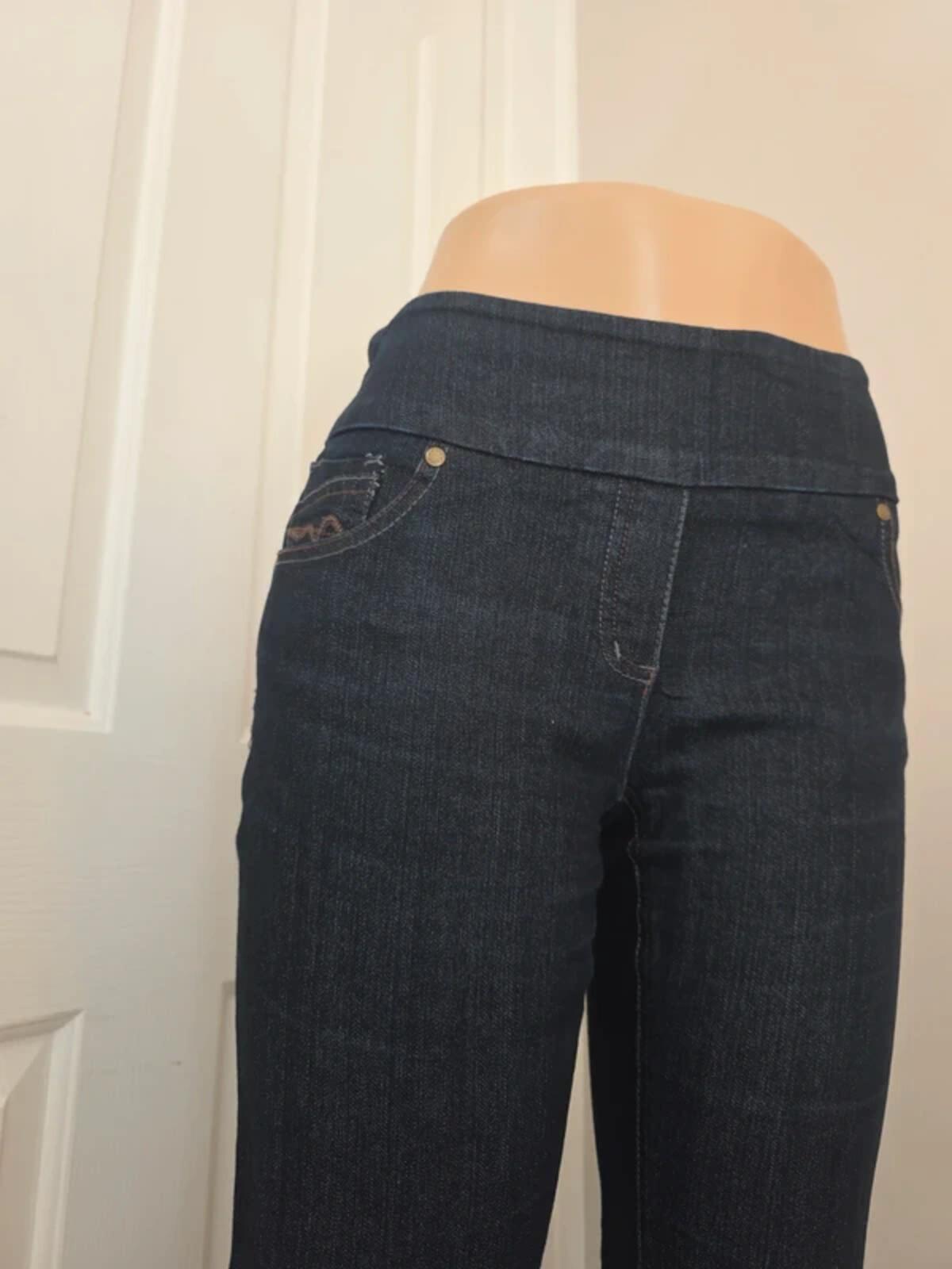 Contrast Mid Rise Relaxed Bootcut Jeans UK Size 8 Petite