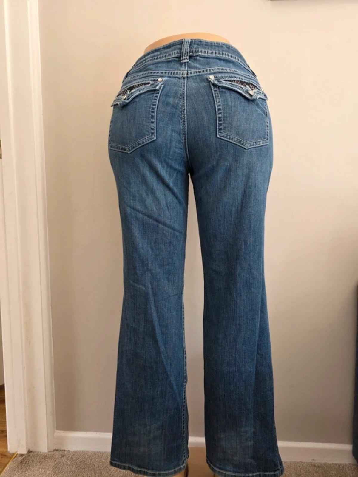 APT.9 Mid Rise Bootcut Jeans UK Size 14/16 petite