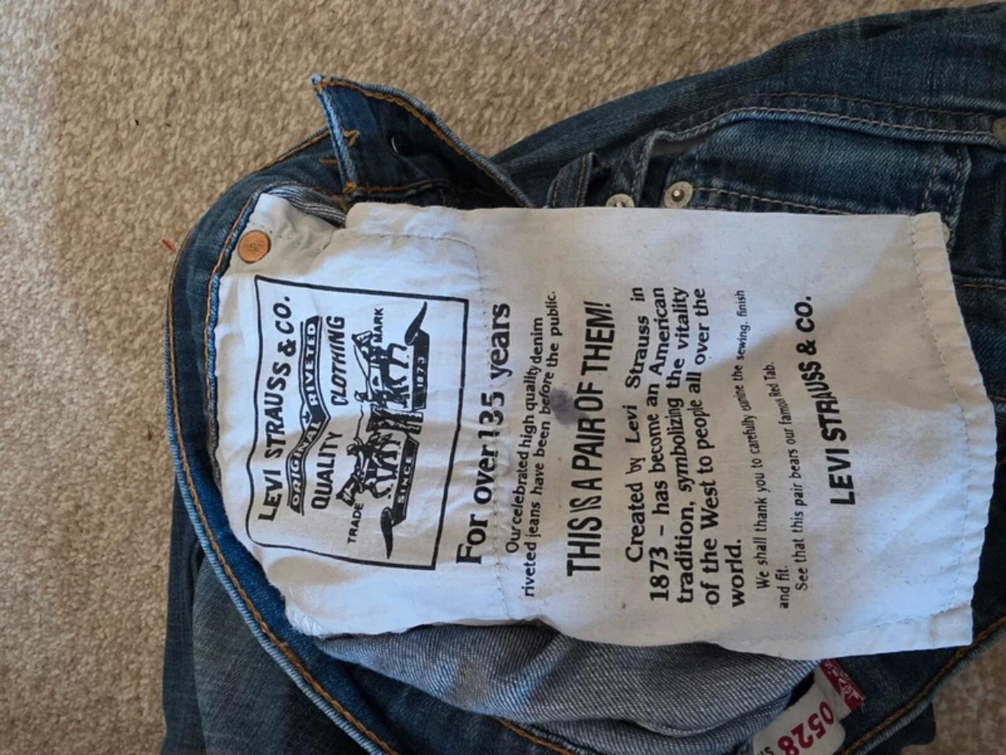 Vintage Y2K Levi’s 10528 Low Rise Straight Leg Jeans UK Size 8