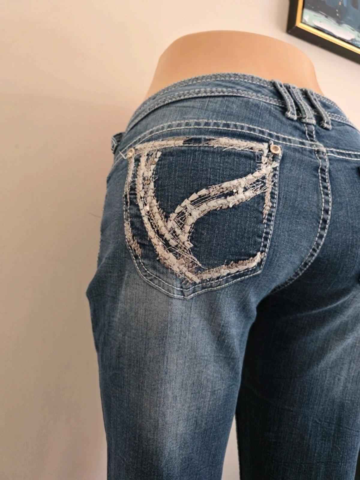 Ariya Jeans Low/Mid Rise Bootcut Jeans UK Size 14
