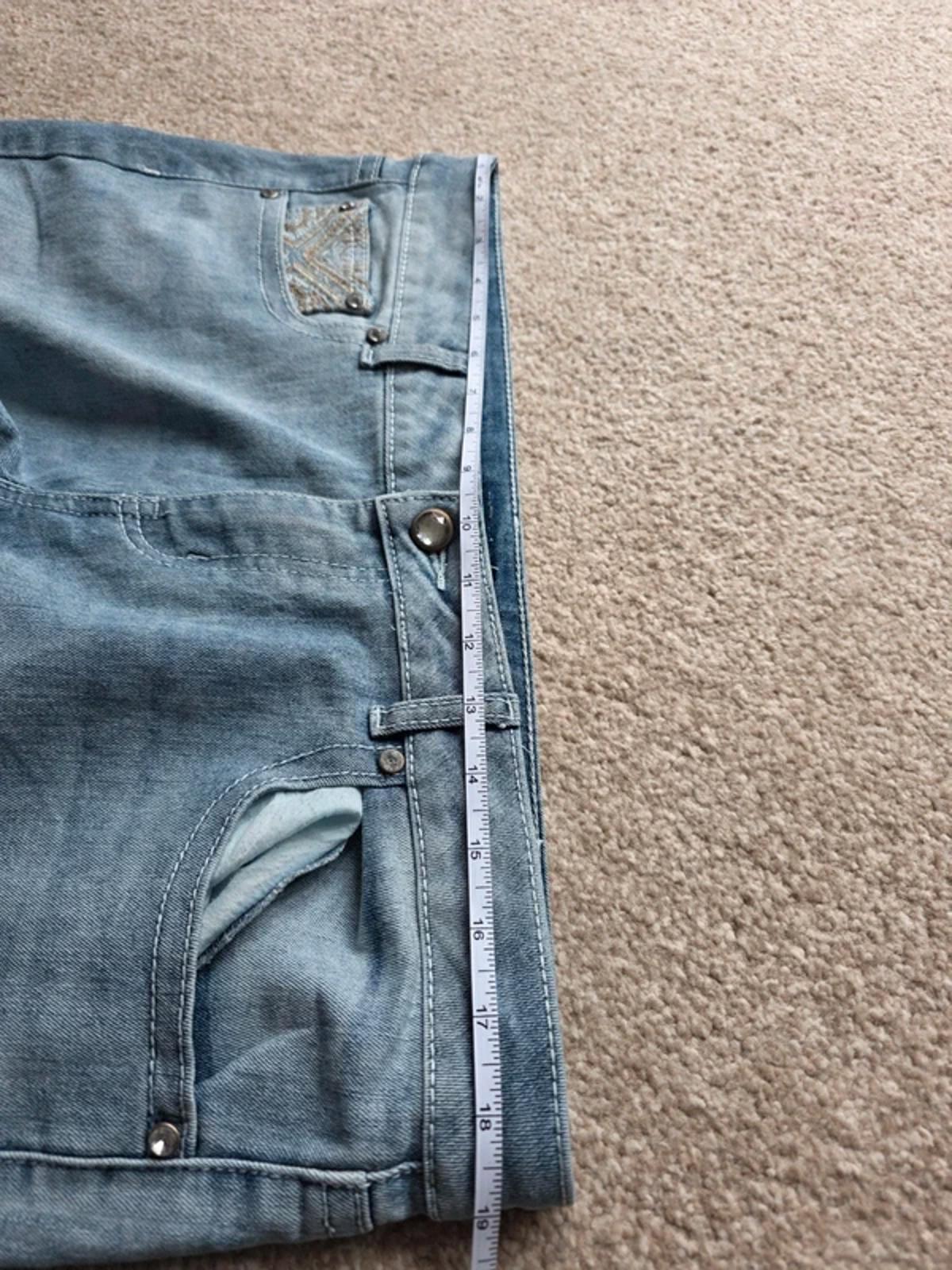 Vintage Y2K Mid Rise Bootcut Jeans UK Size 18