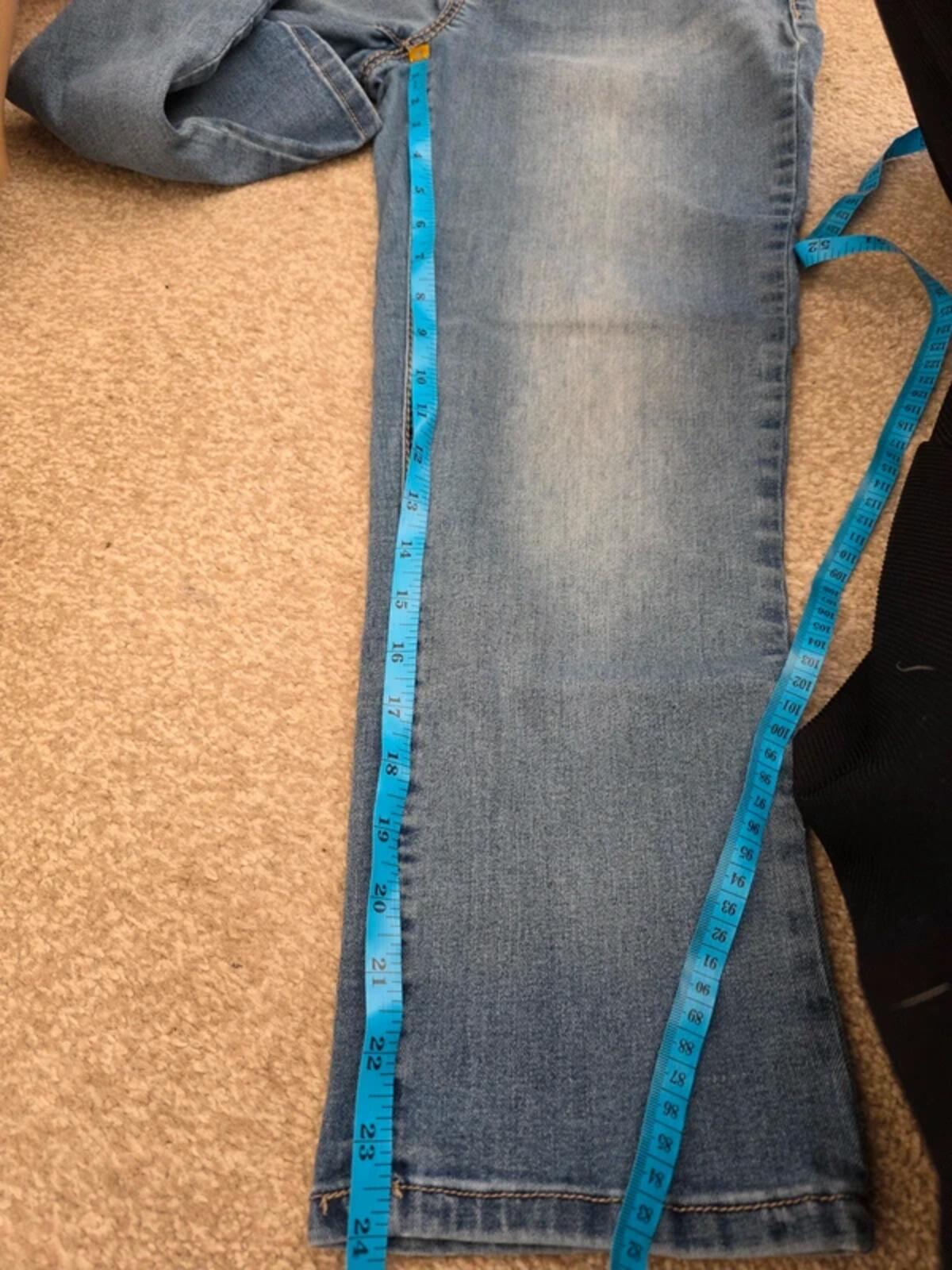 APT. 9 Mid Rise Capri Jeans UK Size 12