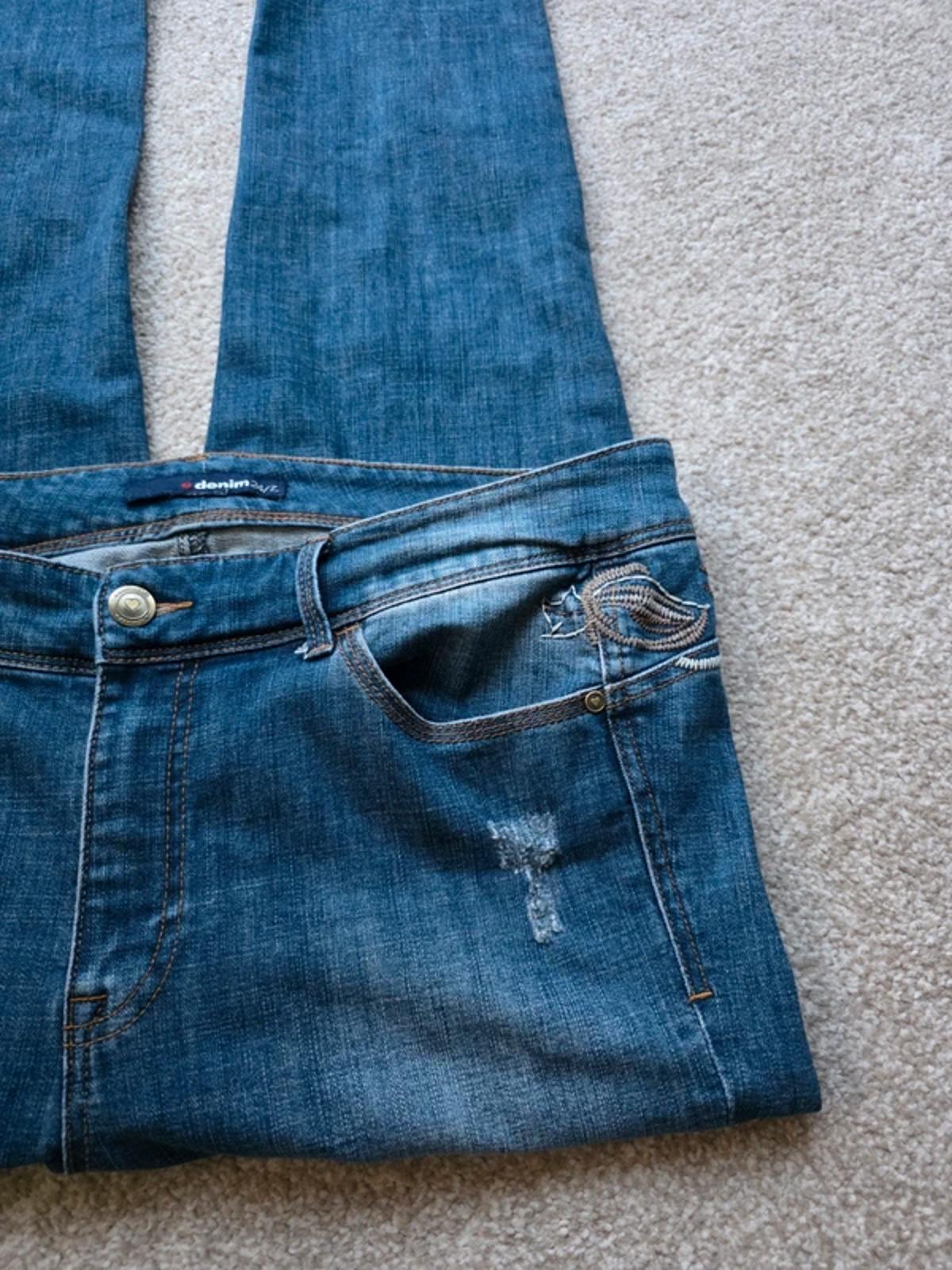 Vintage Y2K Denim 24/7 High Rise Skinny Embroidered Jeans UK Size 20 Petite