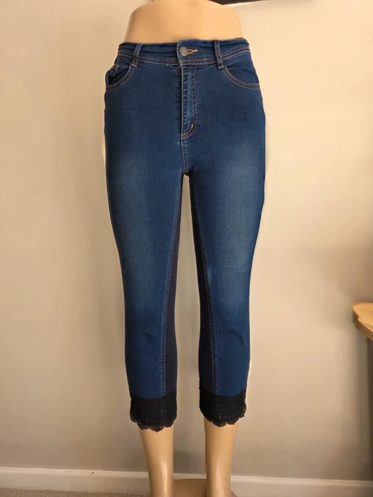 Pixie Hearts Mid Rise Capri Jeans UK Size 6