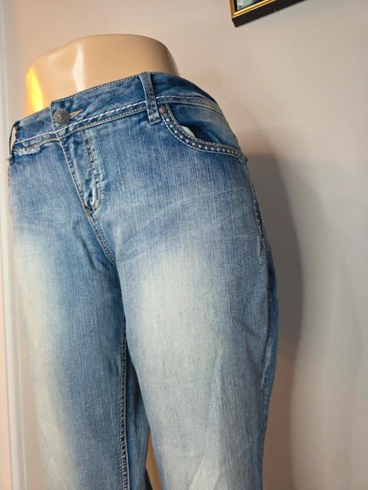 Maurices Mid Rise Capri Jeans UK Size 16/18 Vintage Y2K Plus Size