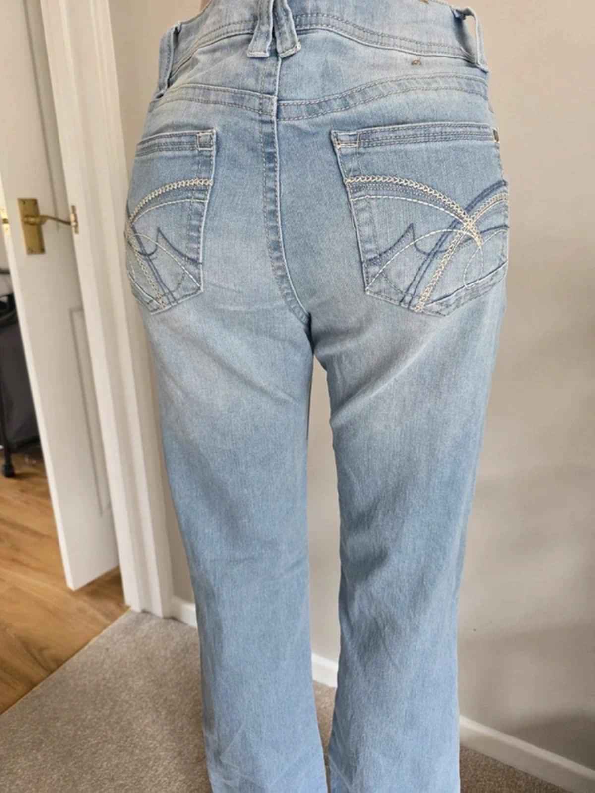 Vintage Y2K Light Wash Mid Rise Bootcut Jeans Soft Blue Denim UK 12