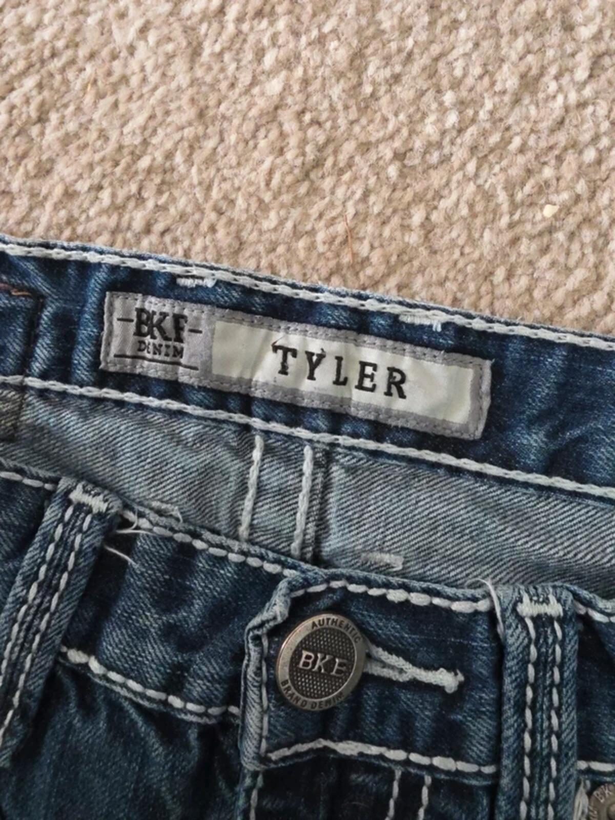 BKE Vintage Y2K Tyler Mid Rise Wide Leg Bootcut Jeans UK Size 8 Petite