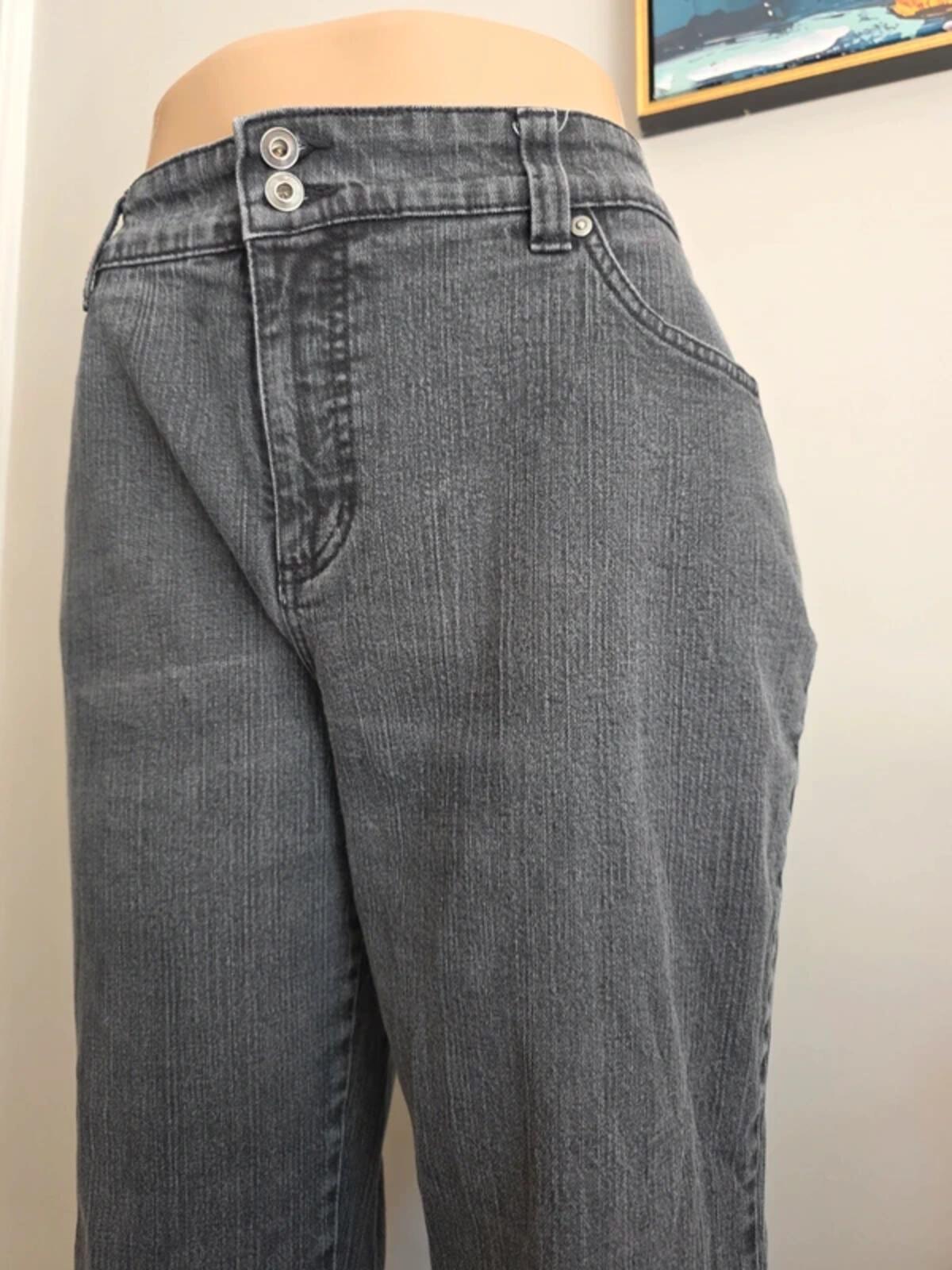 Midtown High Rise Relaxed Vintage Y2K Jeans UK Size 18 Petite