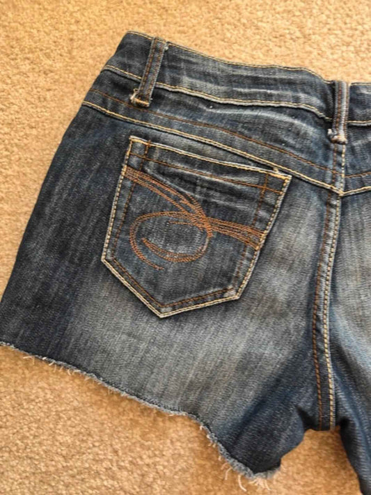 Vintage Y2K Dark Wash Low Rise Denim Shorts Made in Italy UK Size 12/14