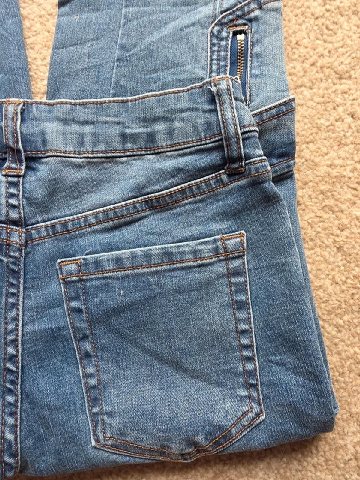 Vintage Y2K Mid Rise No Boundaries Cargo Flare Jeans UK Size 6 .