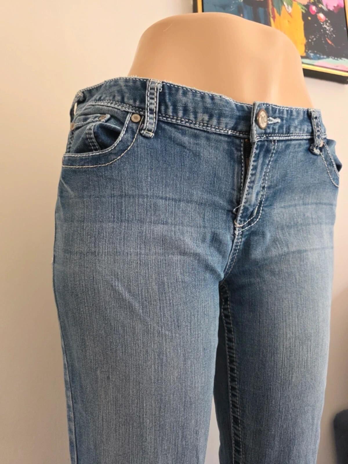Maurices Mid Rise Baby Bootcut Vintage Y2K Jeans UK Size 14 Tall