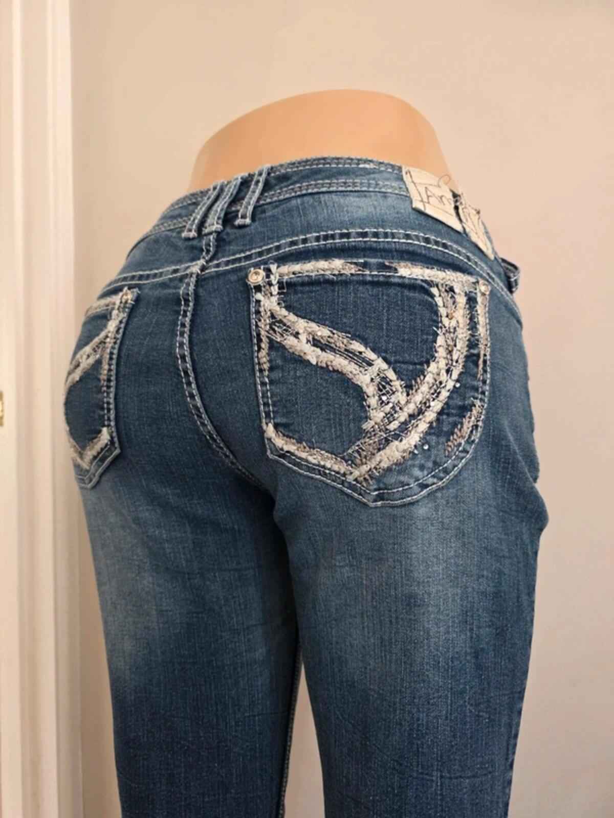 Ariya Jeans Low/Mid Rise Bootcut Jeans UK Size 14