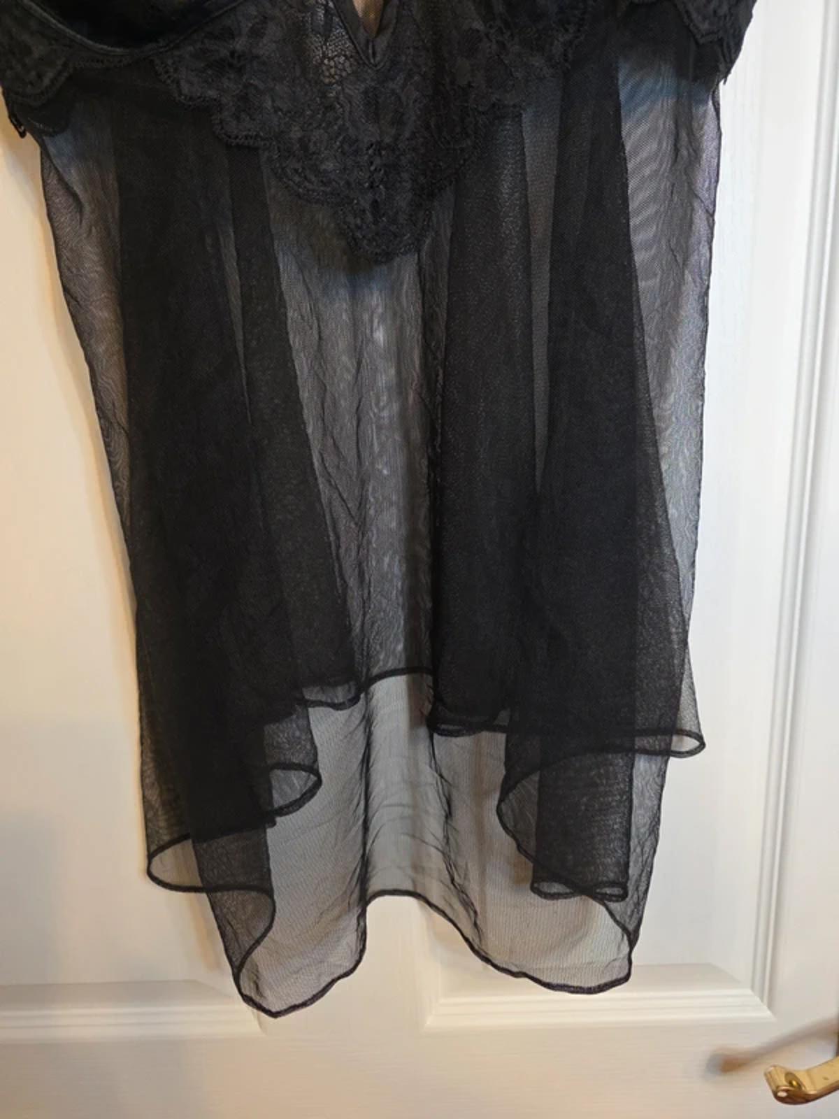 Victoria’s Secret Black Sheer Lace Babydoll Nightdress XL