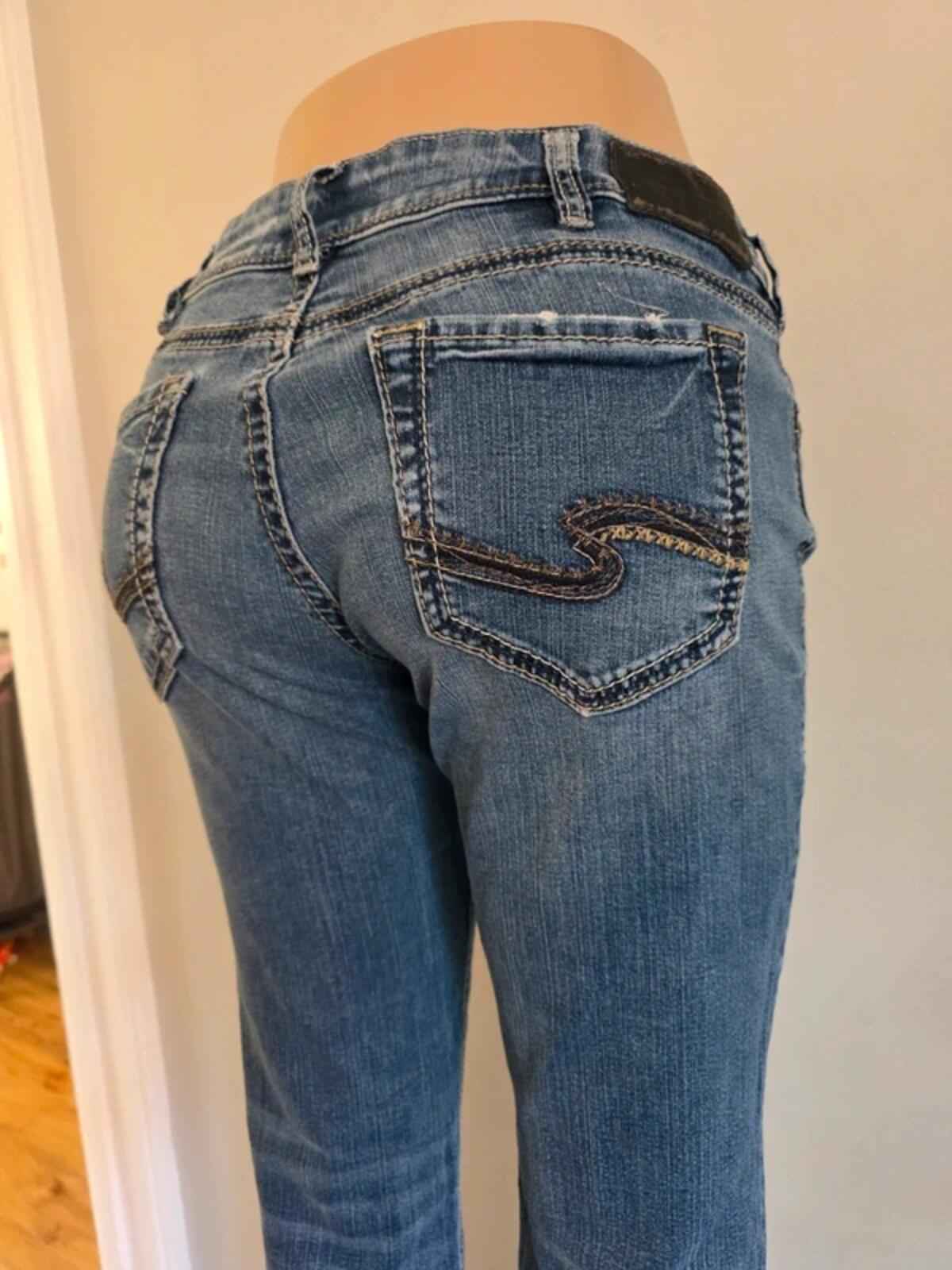Silver Jeans Mid Rise Slim Bootcut Jeans UK Size 12