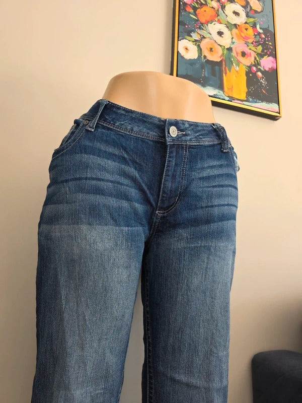 Maurices Mid Rise Wide Bootcut Vintage Y2K Jeans UK Size 20 Petite