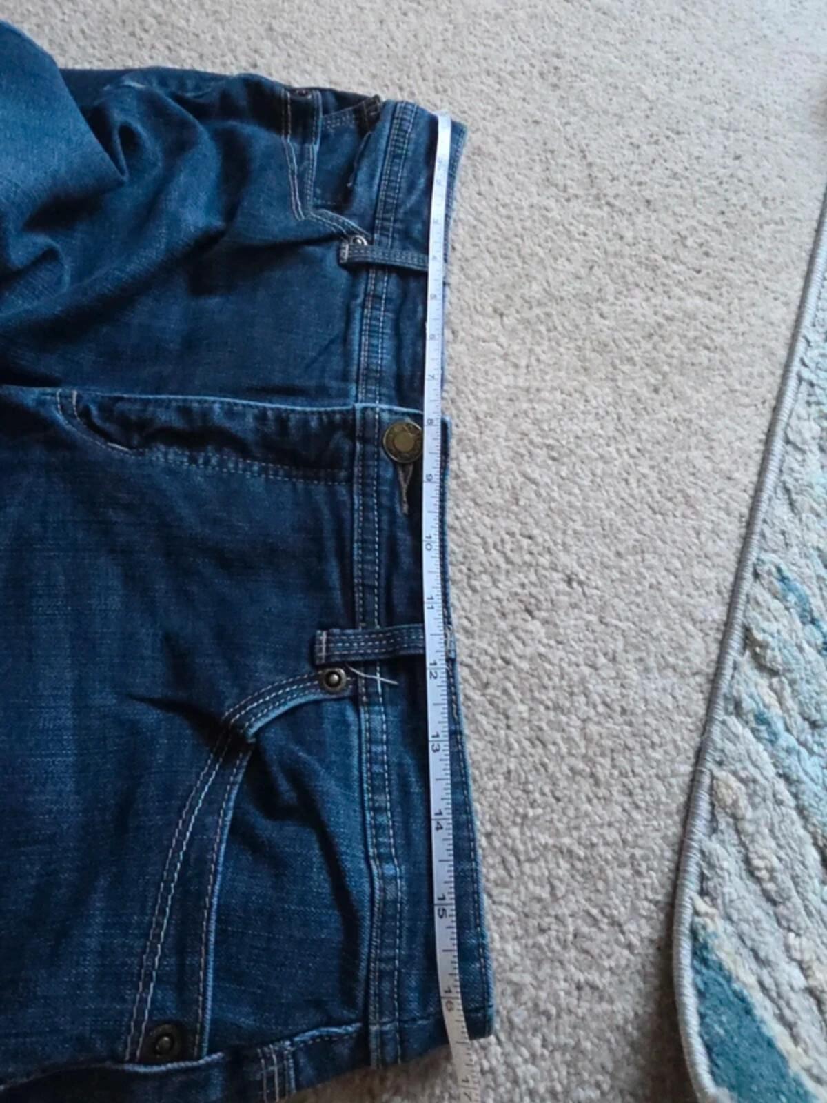 Chico's So Slimming Mid Rise Flared Jeans UK Size 10 Petite