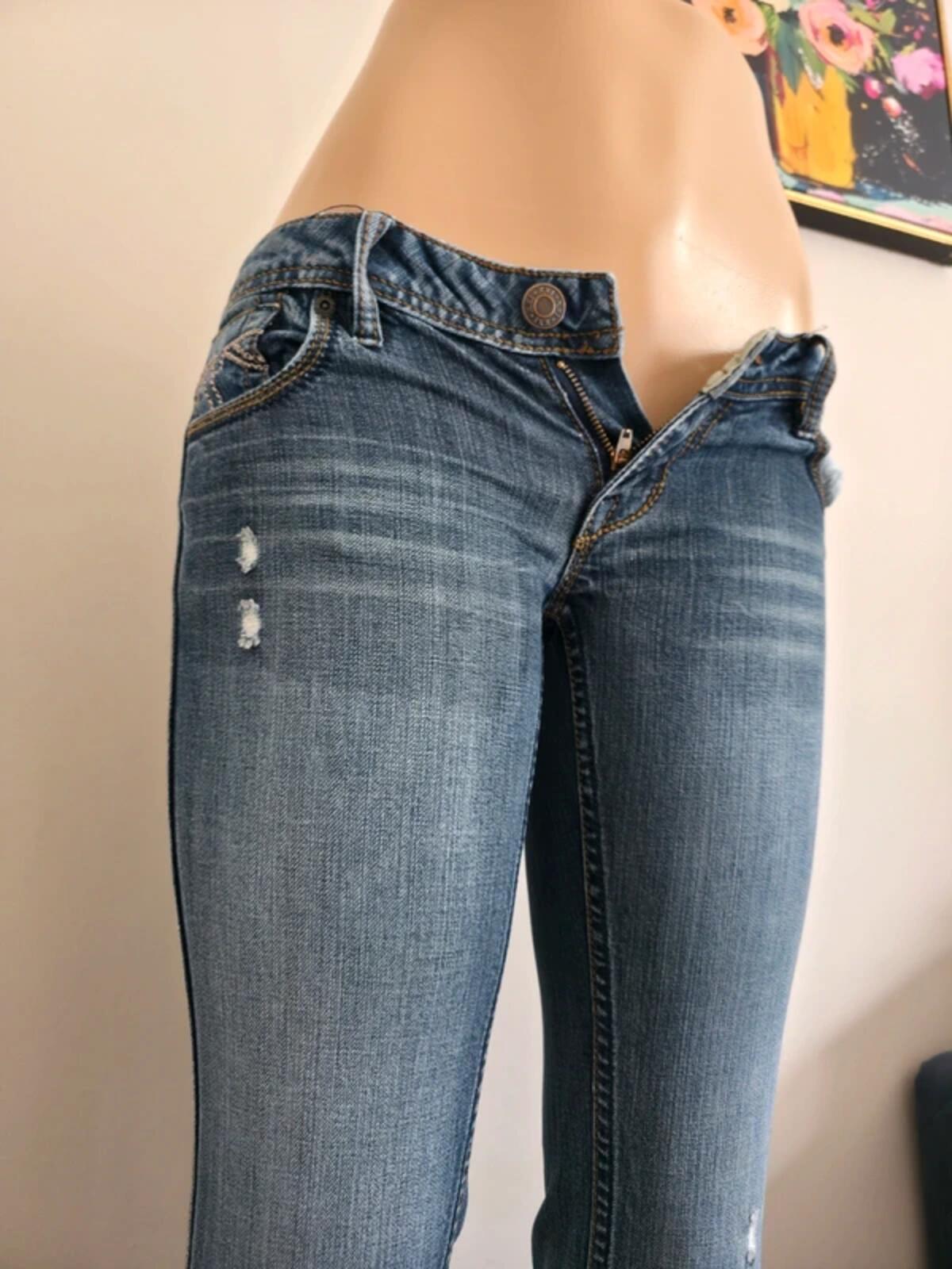 XXI Ultra Low Rise Distressed Baby Bootcut Vintage Y2K Jeans UK Size 4
