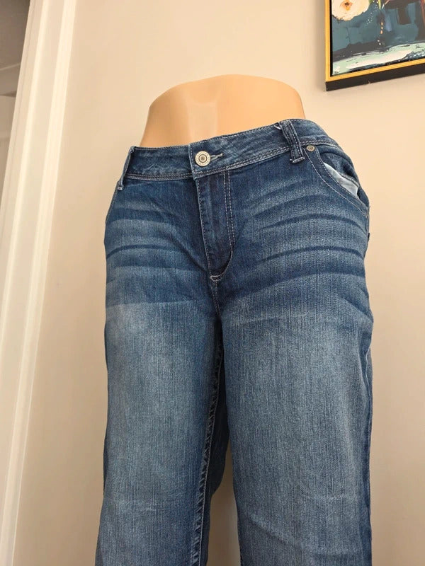 Maurices Mid Rise Wide Bootcut Vintage Y2K Jeans UK Size 20 Petite