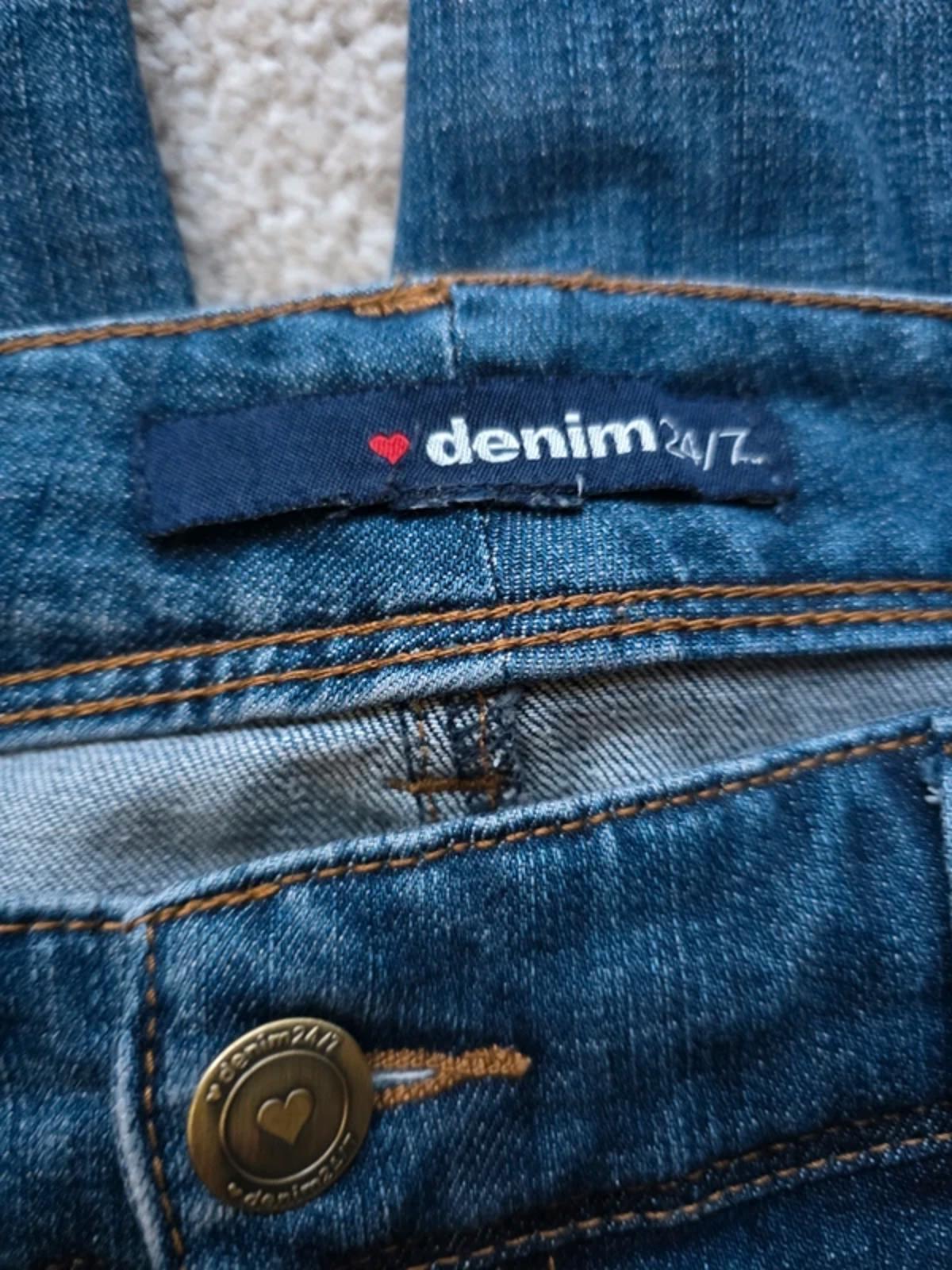 Vintage Y2K Denim 24/7 High Rise Skinny Embroidered Jeans UK Size 20 Petite