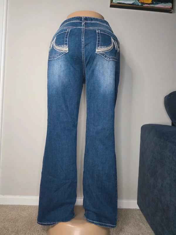 Maurices Mid Rise Bootcut Vintage Y2K Jeans UK Size 18 Tall