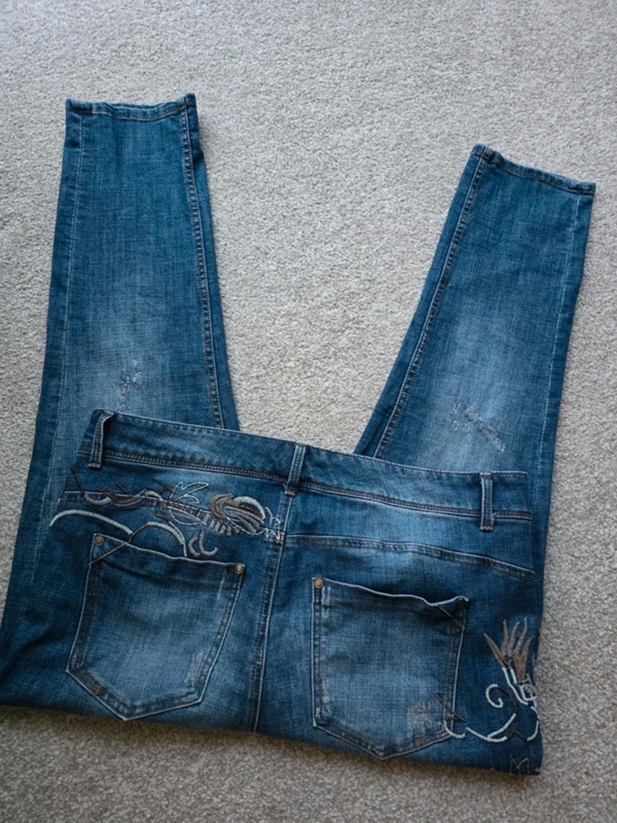 Vintage Y2K Denim 24/7 High Rise Skinny Embroidered Jeans UK Size 20 Petite