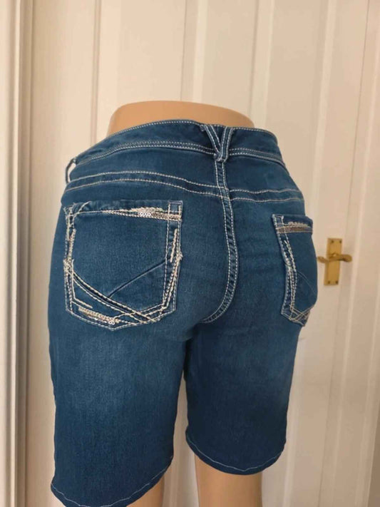 Maurices Vintage Y2K Mid Rise Denim Shorts UK Size 18