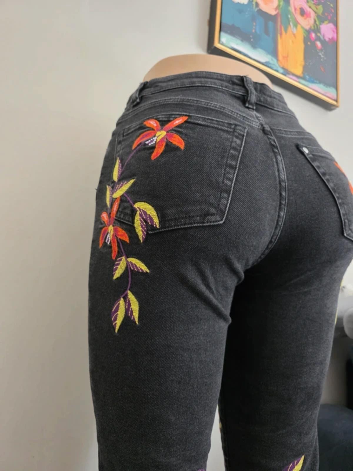 H&M Vintage Y2K High Rise Embroidered Jeans UK Size 6 Petite