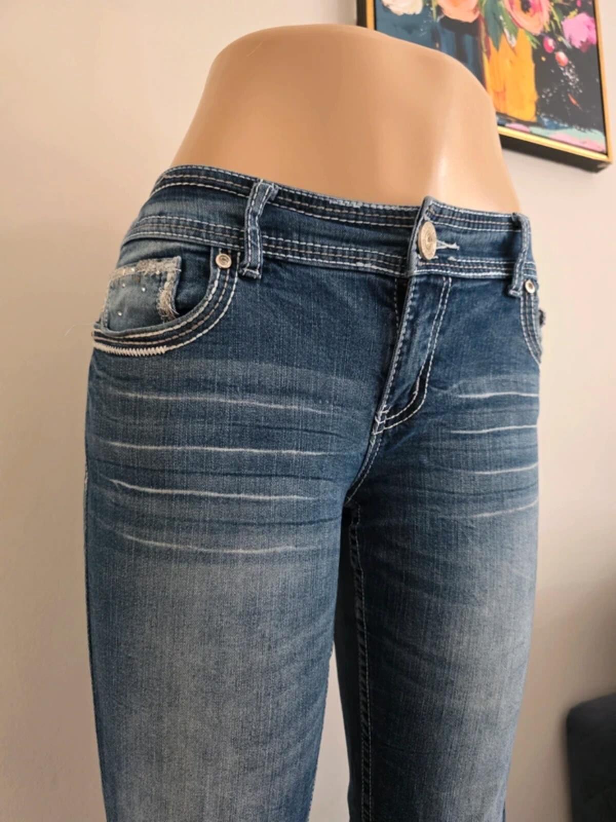 Ariya Jeans Low/Mid Rise Bootcut Jeans UK Size 14