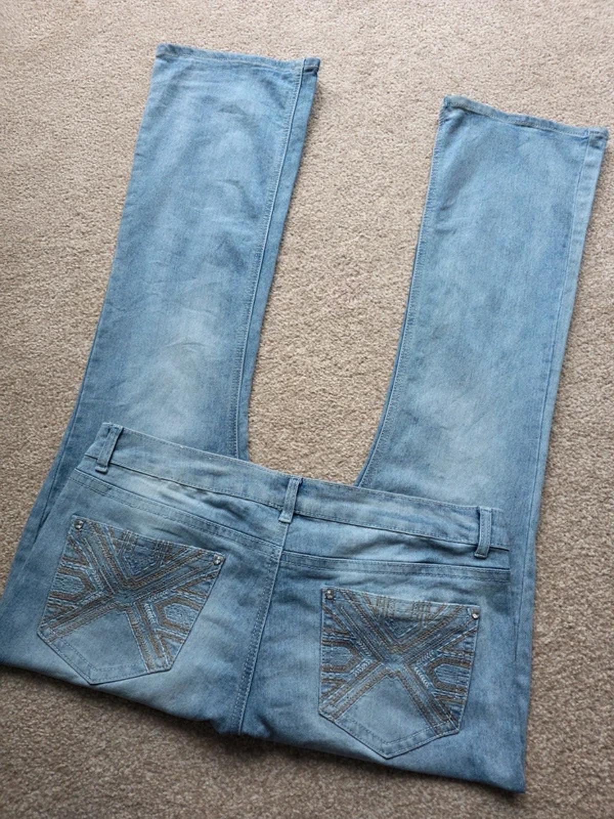 Vintage Y2K Mid Rise Bootcut Jeans UK Size 18