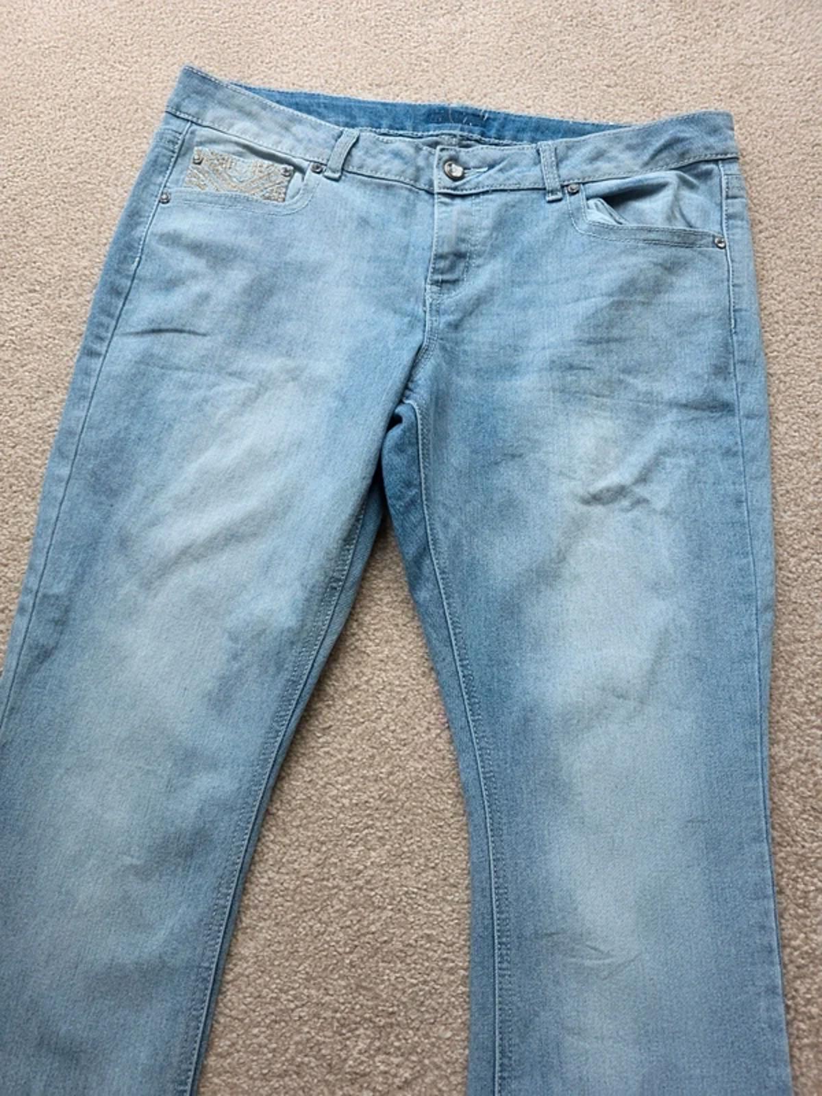 Vintage Y2K Mid Rise Bootcut Jeans UK Size 18