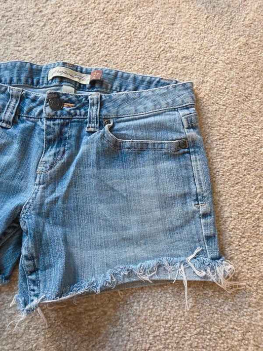 Aeropostale Low Rise Cut Off Vintage Y2K Denim Shorts UK Size 6/8