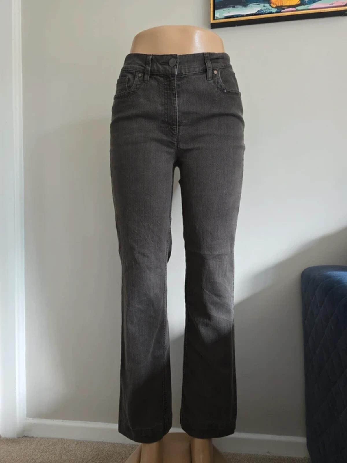 Zerres Mid Rise Straight Relaxed Vintage Y2K Jeans UK Size 12 Petite