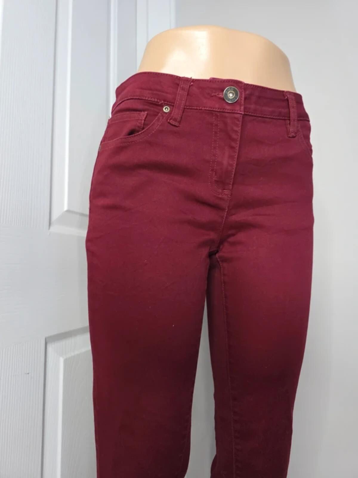 Cleo Mid Rise Straight Leg Jeans UK Size 8/10 Petite