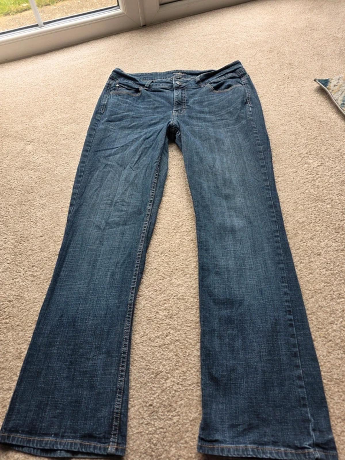 Vintage Y2K Riders by Lee Mid Rise Straight Leg Jeans UK Size 16 Petite